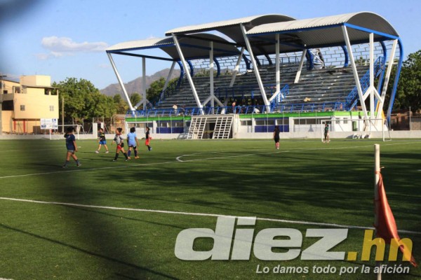 Las cinco canchas de fútbol 11 que son sintéticas en Choluteca