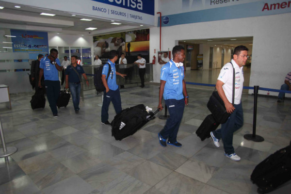 Honduras regresó a las 02:45 am de este sábado a San Pedro Sula