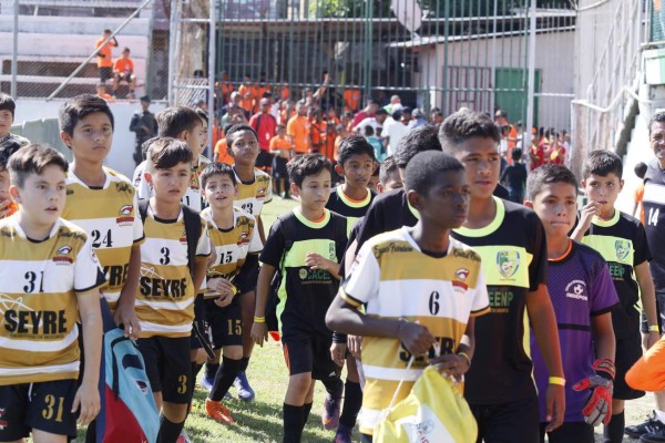 El Súper Draft sigue con la evaluaciones de prospectos en Puerto Cortés, Honduras