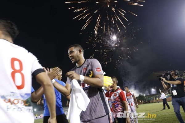 Fiesta y pura belleza: El ambientazo con el que arrancó el torneo Clausura 2020 en Honduras