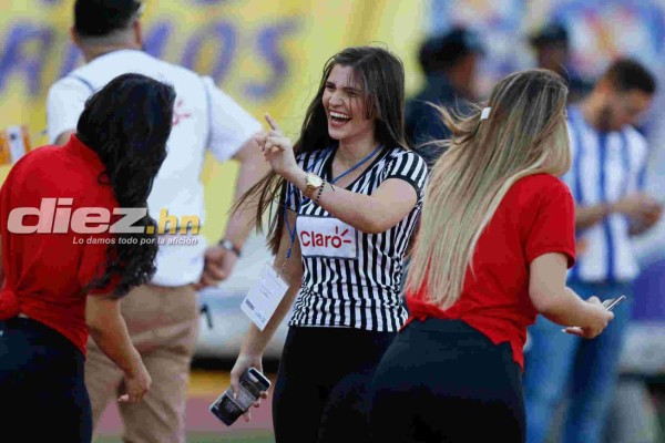 ¡Pura lindura! Las bellas catrachas en el juego de Honduras ante Chile en el Olímpico
