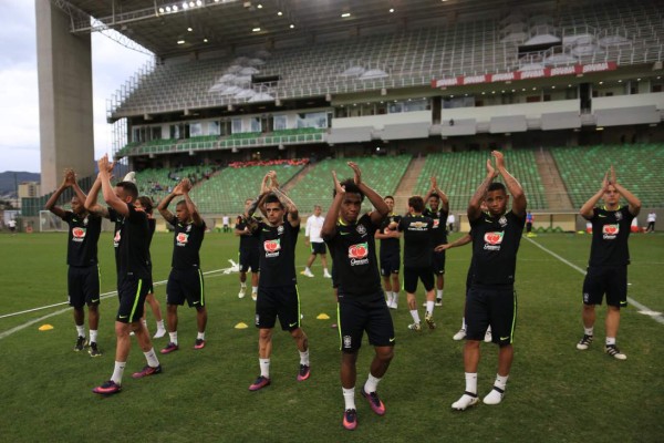 Fotos: Así se la pasan los brasileños y argentinos antes de verse las caras
