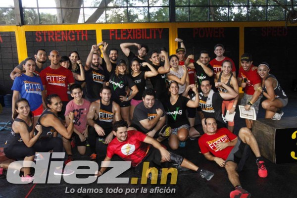 Fuerza y resistencia en el 'Fittest in the box” San Pedro Sula 2015