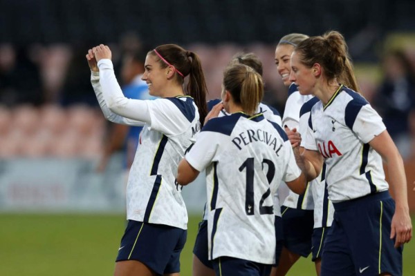 Solo duró dos meses: Así fue el corto paso de Alex Morgan por el Tottenham de Inglaterra