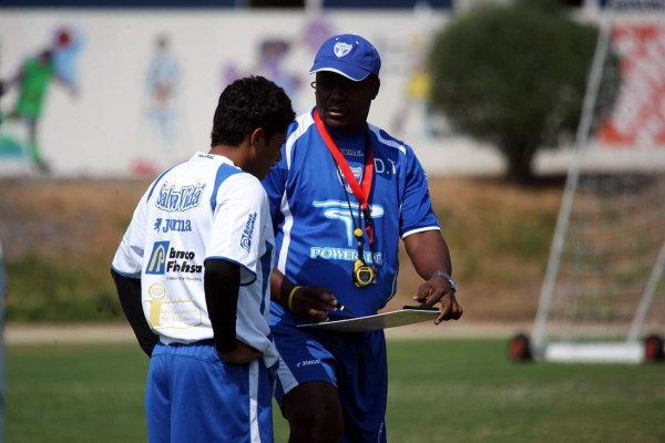 La vida y carrera de Gilberto Yearwood en imágenes