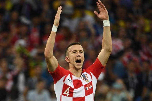 FICHAJES: Uruguayo llega al Madrid; Suazo ficha a hermano de crack mundial