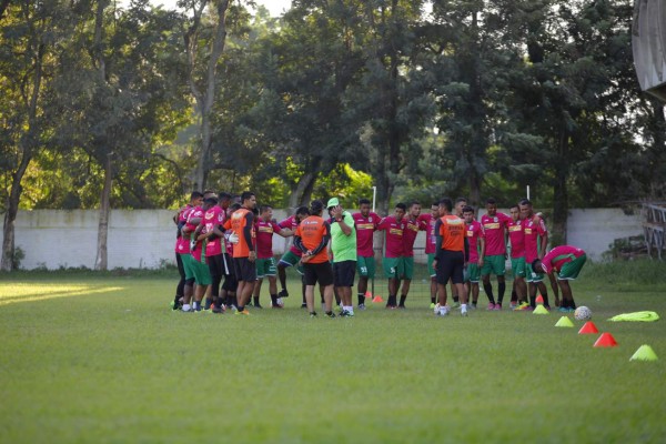 RUMORES Y FICHAJES: Welcome es legionario y Olimpia va por Montes