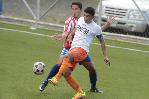 Atlético Municipal y Jaguares dieron espectáculo.