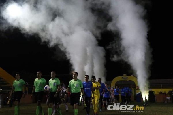 Fiesta y pura belleza: El ambientazo con el que arrancó el torneo Clausura 2020 en Honduras