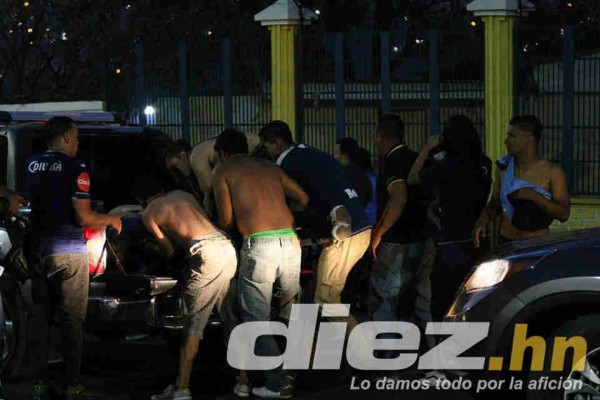 EN FOTOS: Noche de terror en las afueras del Nacional tras derbi Motagua-Olimpia