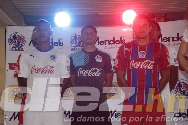 Así fue la presentación de la nueva camisa del Olimpia
