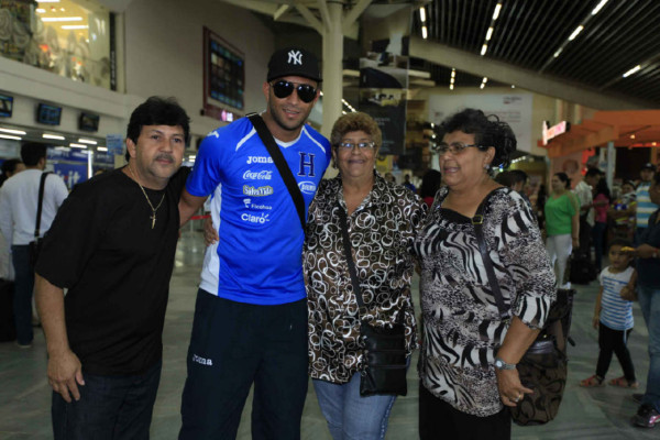 La Selección Nacional de Honduras arribó pensando EUA.
