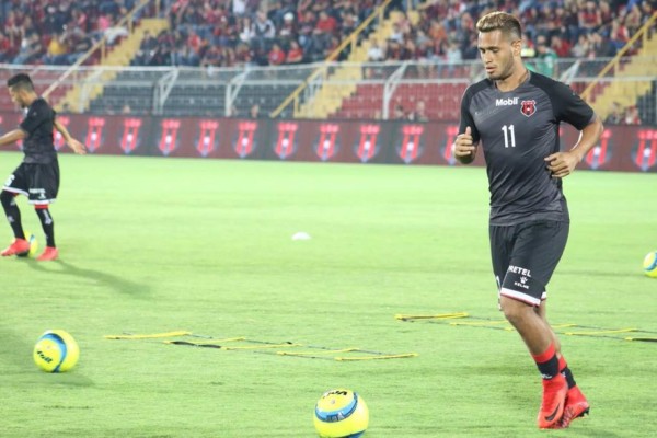 MERCADO: Futbolistas de Olimpia no saben dónde jugarán y Najar es noticia