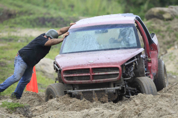 Adrenalina y mucha emoción en la competencia del 4X4.