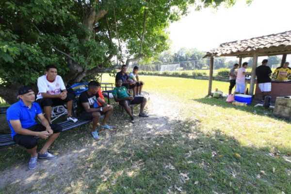 Real España y un asado de buenas vibras.