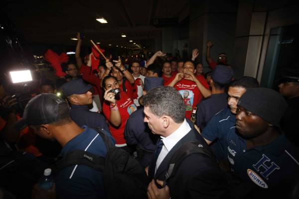 El color en Panamá tras la llegada de Honduras.
