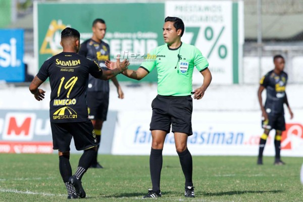 ¡Fusión! Festejo al estilo Dragon Ball, saludos de manos y policía resguardaron el Excélsior