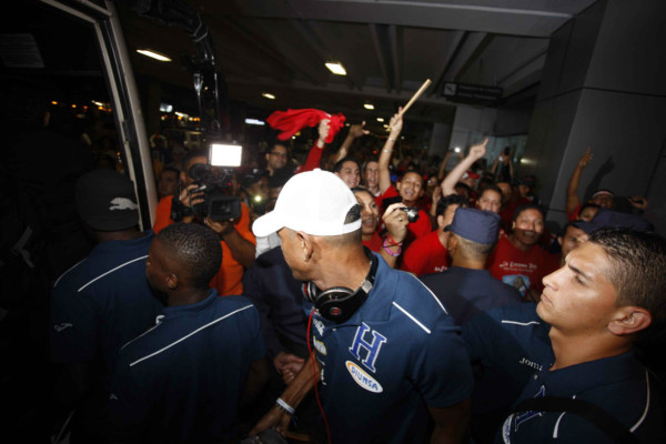 El color en Panamá tras la llegada de Honduras.