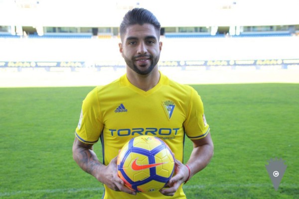 Los curiosos dorsales que usan los legionarios hondureños en este 2018