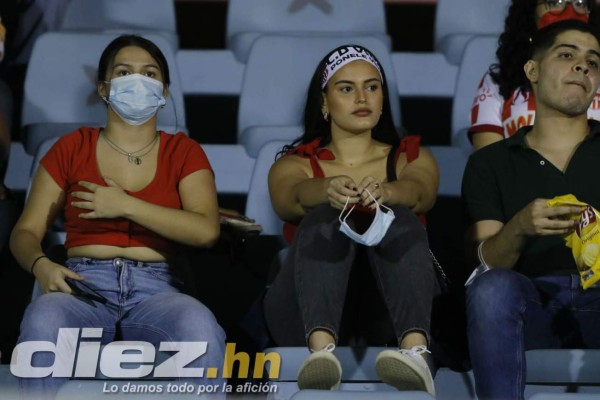 Solo bellezas: La guapa relacionadora pública del Vida y novias de futbolistas deslumbran en La Ceiba