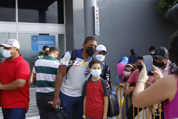 Fotos: Así fue regreso de la Selección de Honduras tras la amarga derrota sufrida en Costa Rica