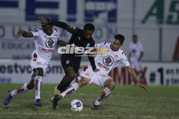 Curiosas: Héctor Vargas expulsado, el rostro de Archivald en gol de Bengtson y visita en el Nacional