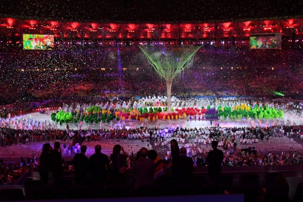 ¡Espectacular! Los brasileños clausuraron los Juegos Olímpicos de Río de forma magistral