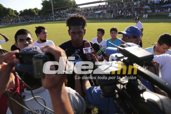 Locura en San Lorenzo por Costly y Olimpia ¡hasta la policía intervino!