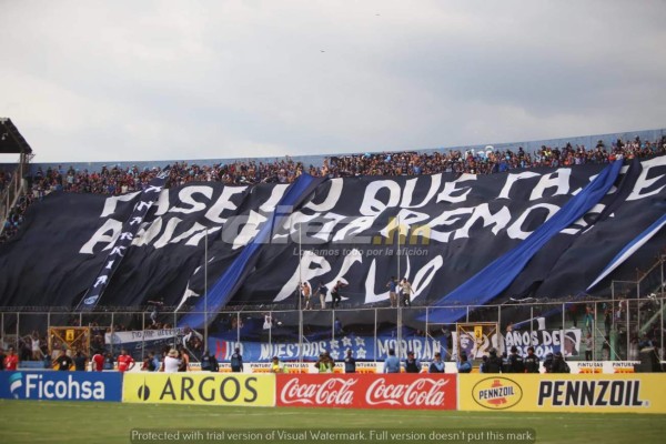 NO SE VIO: Los ladrillos, la furia de Manolo y Amado en la barra del Motagua