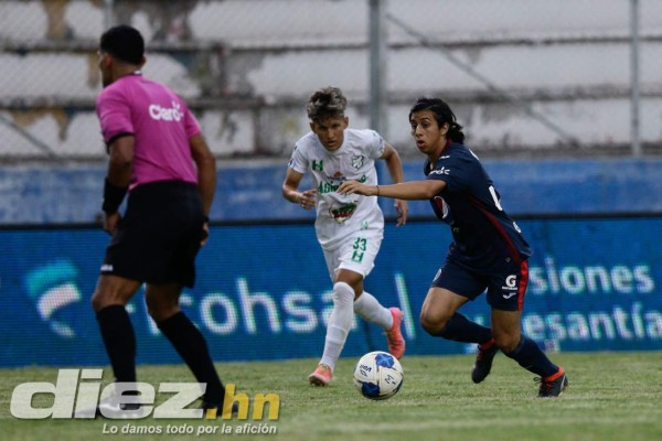 Fotos: Así celebró Félix Crisanto su gol con Olimpia, el show de inauguración y el hijo del 'Nene' Obando debutó