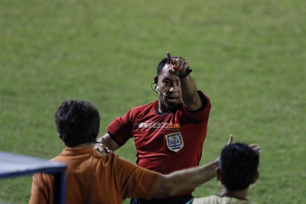 El saludo de Mario y Vargas, las lágrimas de felicidad de Omar Rosas y Rocca al estilo Neymar