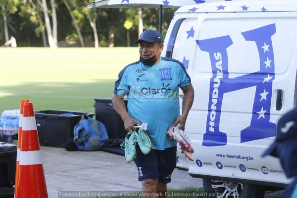 ¿El último entreno de Coito en la H? El entrenador no paró de sonreír y la práctica se hizo en cancha privada