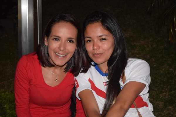 La belleza tica que apoyó a su selección en el juego eliminatorio ante Jamaica