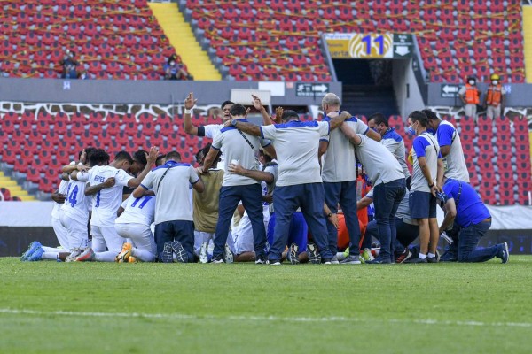 La impactante foto de Luis Palma que conmueve en el Preolímpico, la tristeza de EEUU y la locura en Honduras