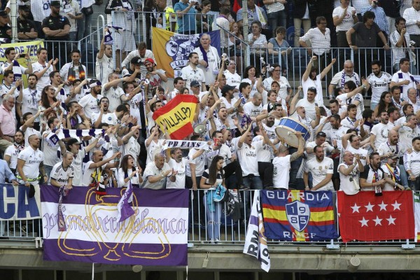 LO QUE NO SE VIO POR TV: El Real Madrid celebra y el Barcelona llora en el Camp Nou