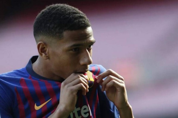 FICHAJES: Sale del Barcelona para ir a Japón, crack no pasa pruebas médicas y no es fichado