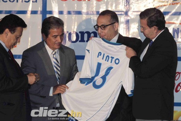 Presentación de Jorge Luis Pinto como técnico de Honduras