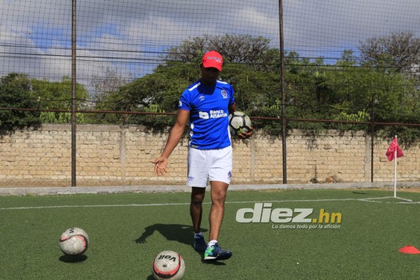 FOTOS: Así es la nueva vida de Donis Escober, entrenador de porteros en reservas de Olimpia