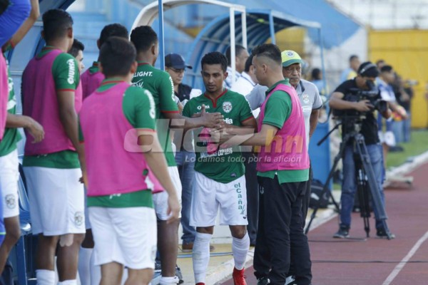 ¡Adiós capitán! Así fue el último partido de Mario Berríos con Marathón