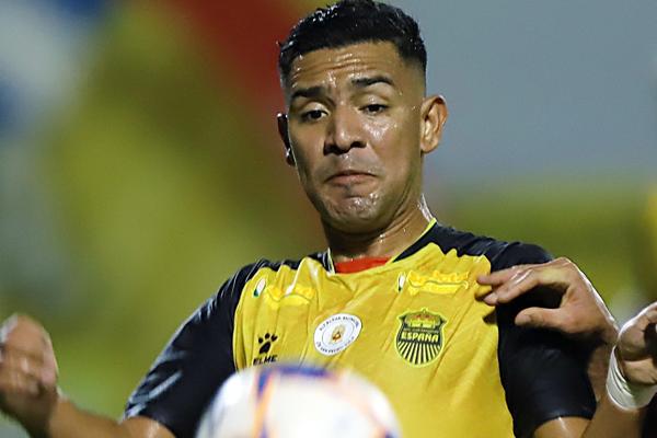 Fichajes Honduras: El ex Olimpia y Motagua fichado en el ascenso, Edwin Solani se acerca a la capital y Emilio Izaguirre por sus dos primeras altas