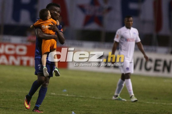 Las sorprendentes imágenes que no viste por la TV del clásico capitalino