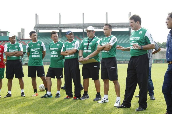 MERCADO: Motagua arranca con varias altas y ex de Olimpia aparece en el Juticalpa