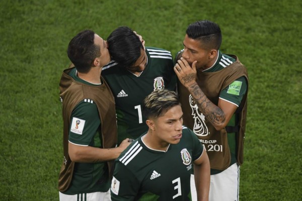 Drama y llanto: El sufrimiento de jugadores mexicanos y el desconsuelo de Osorio