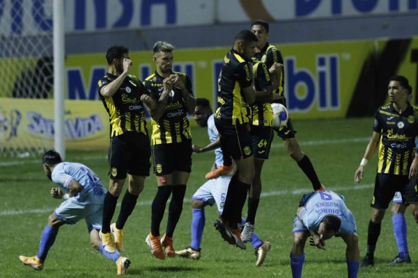 La revolución del 'Sheriff” Delgado en Real España: Fichajes, bajas, cedidos y jugadores intocables