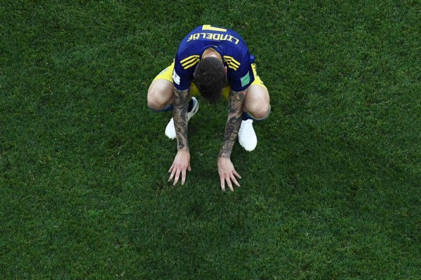 NO SE VIO POR TV: Sangre, júbilo, belleza y tristeza en el Alemania-Suecia