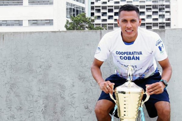 RUMORES y FICHAJES: Reemplazo de Bengtson es panameño y Saprissa intentó fichar referente salvadoreño