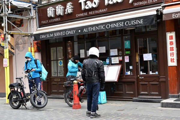 China utiliza robots y cámaras para hacer respetar el confinamiento por coronavirus