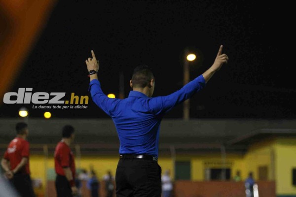 El sufrimiento y festejo de Luis Alvarado en la salvación del Honduras Progreso