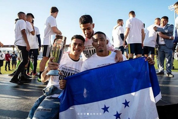 Campeones: El festejo de los hondureños de Real Monarchs tras conquistar titulo en la USL