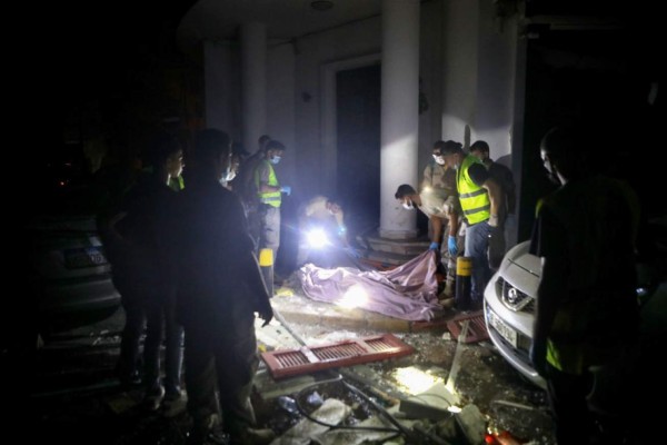 Lágrimas y muertos: Las impactantes nuevas imágenes de las explosiones en Beirut, Líbano